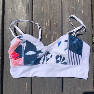 Hapari Bralette top (L) Nautibloom